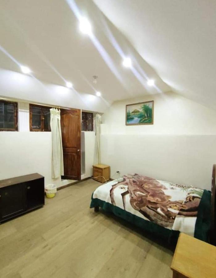 Hostal Atlantis Кито Екстериор снимка