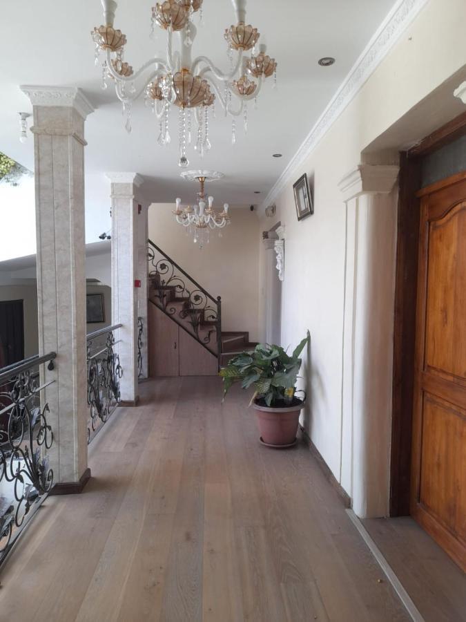 Hostal Atlantis Кито Екстериор снимка