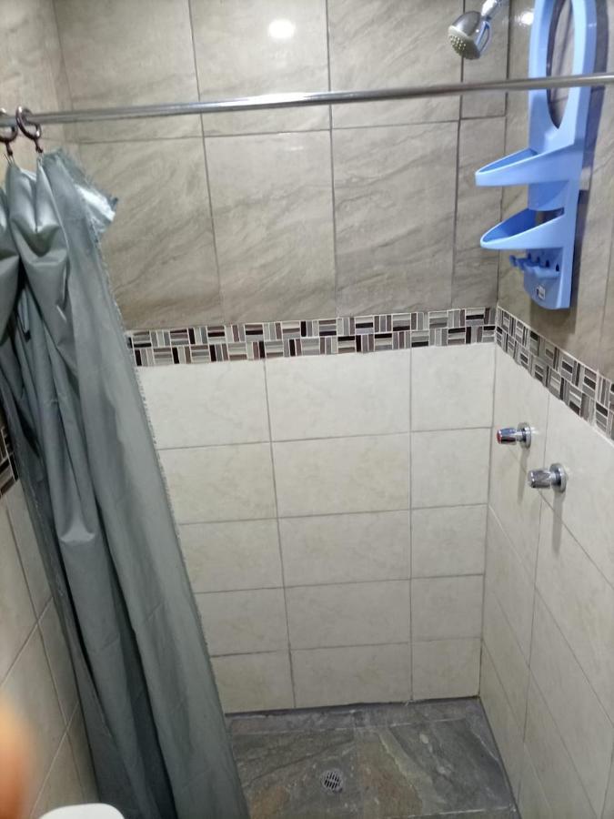 Hostal Atlantis Кито Екстериор снимка